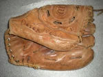 Vintage Rare Albie Pearson Wilson A2924 Made Usa Baseball Glove Mitt. Fixed Price $34.89.