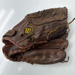 Wilson A2330 Signature Model George Brett Leather Baseball Glove Rht Red Brown. Fixed Price $26.89.