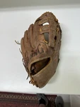 Vintage Spalding American League Baseball Glove Rh - Gary Matthews 12. Fixed Price $17.99.