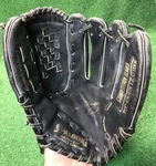 Spaulding Competition Series Lloyd Moseby Black Leather Rht Glove Aeroback. Fixed Price $41.10.