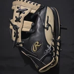 Rawlings Glove PROR205U-32 1.75" Right Hand Throw Leather Padded. Fixed Price $160.00.