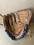 Youth Baseball Glove Rawlings RBG108 Inch Right Hand Thrower Alex Rodriguez. Fixed Price $9.98.