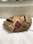 Rawlings MJ77T Johnny Bench 33 Well Padded Broken Baseball Catchers Mitt. Fixed Price $150.00.