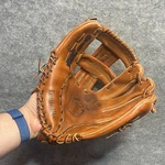 Louisville Slugger Series G1256 12.75" Baseball Glove Rht Japan Leather. Fixed Price $79.90.