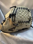 Easton NEFP1250 Natural Elite Leather Fast Pitch Softball Glove Rht New. Fixed Price $53.69.