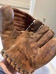 Vintage Wilson Nelson Nellie Fox Glove A2954. Fixed Price $20.00.