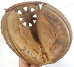 Vtg Spalding 42-793 J Martin Chicago White Sox Catchers Mitt Baseball Glove. Fixed Price $24.99.