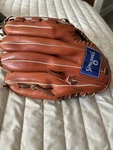 Dwight Gooden Inscribed Signed Leather Spalding Player Model Baseball Glove 1986. Fixed Price $81.90.