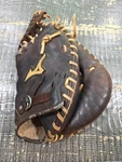 Mizuno GXC-90B1 Pro Scoop 33.5" Baseball Catchers Glove Mitt Right Hand Throw. Fixed Price $30.49.
