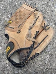 Mizuno MZ1204 Max Flex Baseball Glove Rht Professional Model Steerhide. Fixed Price $18.00.