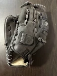 Spalding 11" Black Glove Rht Grain Leather Flex-wedge Crown Web Lock Down 18225. Fixed Price $15.97.