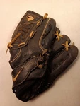 Black Nike De Edge 11" Baseball Glove Rht Right Hand Throw. Fixed Price $49.00.
