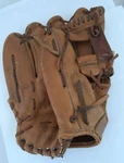 Vintage Reggie Jackson Rawlings Left Hand Baseball Glove Km 8 Euc. Fixed Price $35.00.