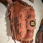 Wilson A2151 Kirby Puckett Autograph Model Select Premium Cowhide Baseball Glove. Fixed Price $24.99.