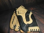 Louisville Slugger Inch Glove Signature Series FP1203P Great Condition. Fixed Price $21.99.