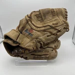 Nokona Leather Right Hand Throw AMG600-CW Professional Model American Legendread. Fixed Price $99.99.