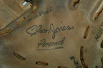 Spalding Cleon Jones Youth Baseball Mitt Glove CJ-1 42-8151. Fixed Price $32.99.