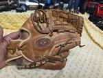 Easton Nls 125 Natural Series Ultra Lite 12.5" Baseball Glove Mitt *worn In* Rht. Fixed Price $19.99.