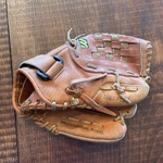 Mizuno Mz 1145 Us Steerhide Leather Pro Model 11.5 Baseball Glove For Rht. Fixed Price $35.00.