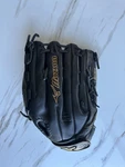 Mizuno GMVP-1300 PF2 Prime Fastpitch Baseball Glove Rht. Fixed Price $43.75.
