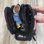 Mizuno Youth Gpl 1211 Fast Pitch Softball Mitt Left Handed Throw Nwt. Fixed Price $29.00.