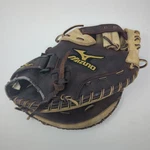 Mizuno GXS-92 34 Womens Girls Fastpitch Softball Catchers Mitt Right Hand Throw. Fixed Price $99.95.