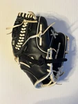 Wilson A360 10" Baseball T-ball Glove Rht Mitt Leather Black White A03RB17. Fixed Price $17.83.