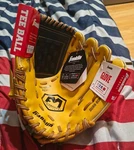 Franklin Fieldmaster Teeball Glove, 10.5 Inch New. Fixed Price $25.00.