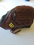 Wilson Baseball Glove 12" Dual Hinge Right Hand Thrower A0475. Fixed Price $26.09.