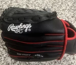 Rawlings Gold PL115DSS Baseball Gloves 11.5" Right Hand Thrower. Fixed Price $14.00.