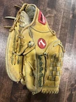 Louisville Slugger That Glove GTPS-7SA 13.5" Tournament Players Series. Fixed Price $20.00.