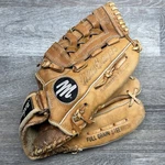 Vtg 1982 Macgregor MG45 Willie Mcgee Baseball Fielders Glove Soft Steer Hide Rht. Fixed Price $6.99.