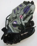 Wilson Girls Baseball Glove T-ball Mitt Ez Catch 10" A0325 GT10 Gray Black WS826. Fixed Price $7.18.