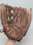 Wilson Glove A9875 Mvp Series Leather Baseball Rht Grip Tite Pocket. Fixed Price $18.99.