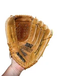 Vintage Regent Baseball Glove Classic Mitt The Big Man Left Handed Brown 07980. Fixed Price $23.16.