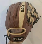 Wilson A550 11" Baseball Glove A05RB20011 Brown/tan Rht Great Condition. Fixed Price $29.99.
