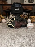 Rare Mizuno Model GMVP1275P3BC Outfield Modified Trap Gmvp, Gmp, Gge, Gcp. Fixed Price $125.00.