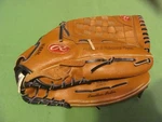 Rawlings Player Series PL130 13" Righthand Throw Baseball/softball Glove. Fixed Price $24.95.