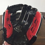 Diamond Baseball Glove Mitt Hand Crafted 00211 9 1/2" Deep Custom Pocket.... Fixed Price $12.99.