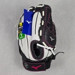 Mizuno Prospect Finch Series Youth Fastpitch Softball Glove Model GPP1155F3 Left. Fixed Price $45.00.