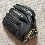 Mizuno Fastpitch Baseball Glove 12.5 Inch Supreme Series Lht (GPM1252). Fixed Price $20.00.
