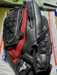 Nice Mizuno Ballpark 11.5" Right Hand Throw MMX116P2 Baseball Glove Red Black. Fixed Price $24.87.
