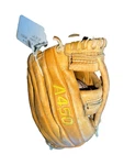 Wilson Youth Defender Rht 11 1/2" Baseball Glove A450. Fixed Price $65.00.