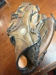 Nike Show Team 1201 Dri-fit 12.00 Baseball Softball Glove Right Hand Throw. Fixed Price $40.00.