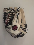 Wilson A2000 T125SS Fastpitch Glove 12.5" Right Hand Throw Slowpitch. Fixed Price $210.00.