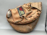 Mizuno Mz C1060 Pro-scoop Catchers Baseball Glove Mitt Right Handed Throw Rht. Fixed Price $20.89.
