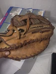 Louisville Slugger Tpx Omaha Pro Series Rht Oxcm Baseball Glove Catcher's Mitt. Fixed Price $32.50.