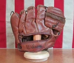Vintage 1950S Wilson Leather Baseball Glove Fielders Mitt Frank Thomas A2184. Fixed Price $89.00.