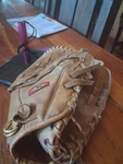 Easton EX1300 Baseball Glove. Fixed Price $40.00.