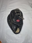 Louisville Robin Ventura LPS101V 12.75 Baseball First Mitt Left Handed. Fixed Price $99.99.